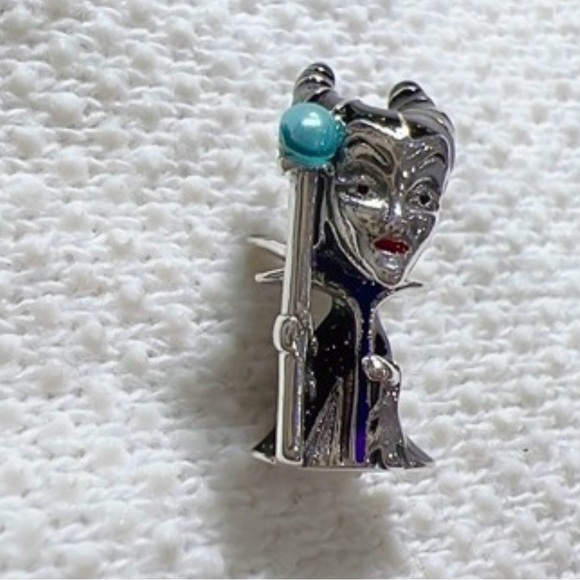 Disney Maleficent silver charm - Picture 5 of 5